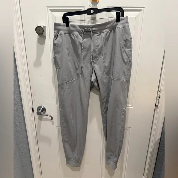 Lululemon ABC Jogger 30"
Silver Drop XL - Picture 3 of 6